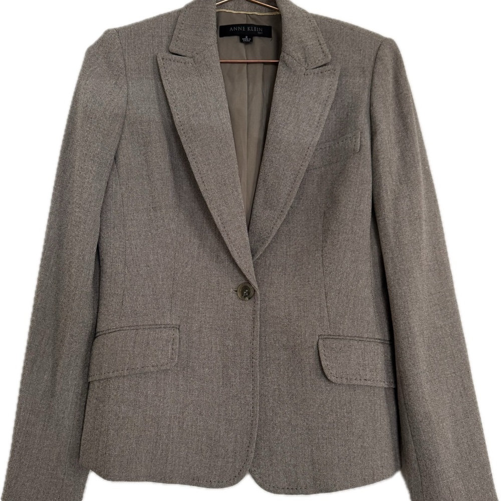 Anne Klein Beige Suit Tailored Professional Suit Jacket Size 2